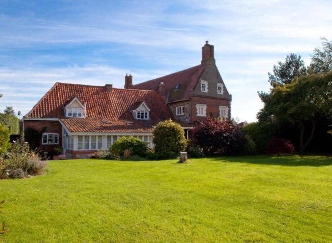 Catton Old Hall NWI Exterior foto