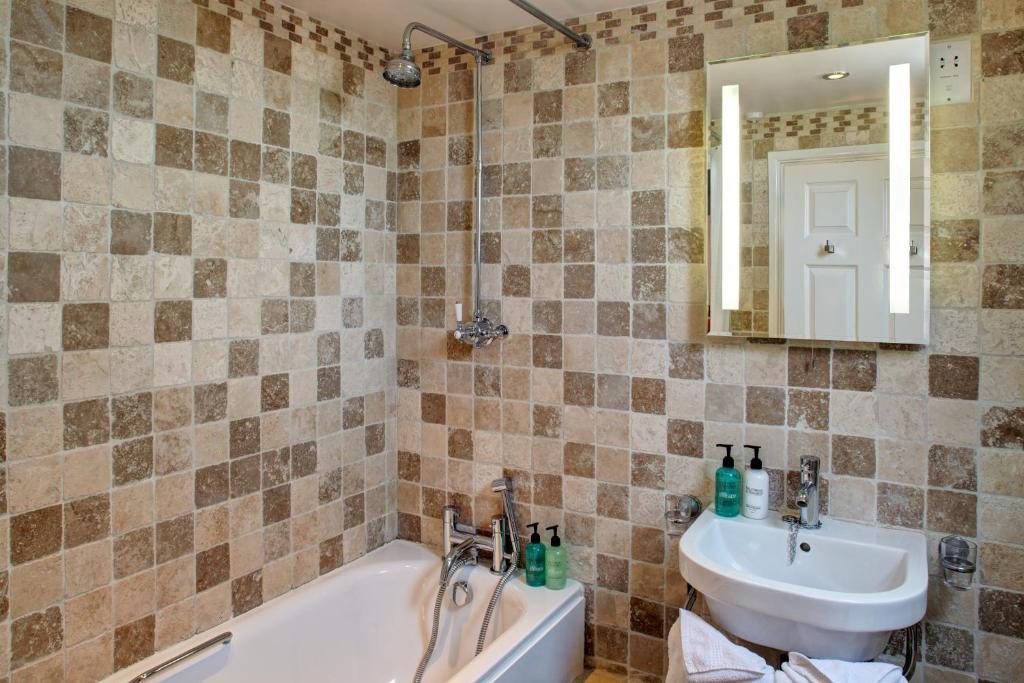 Catton Old Hall NWI Quarto foto